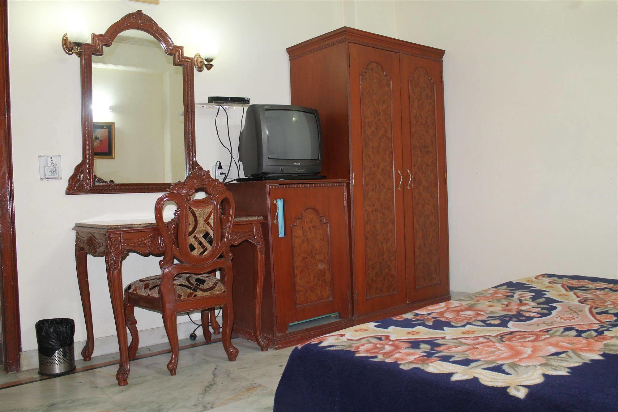 فندق صن ستار ريزيدنسي دلهي المظهر الخارجي الصورة